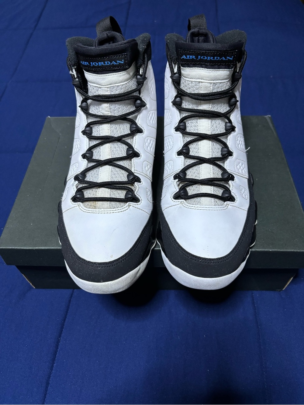 Jordan 9 Retro University Blue 2020
Size 10.5